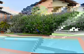 Foto 1 - Elegant Holiday Home in Lazise with Swimming Pool near Lake