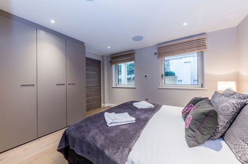 Photo 21 - Lux St James Apartment Central London with WIFI - by City Stay London