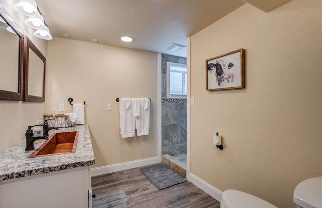 5BR Poe Manor Entertain,hot Tub+has Everything! - Foto 36