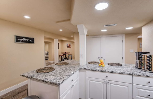 5BR Poe Manor Entertain,hot Tub+has Everything! - Foto 18