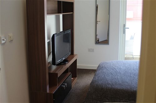 Foto 2 - Stratford Luxury Apartment