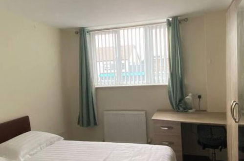 Foto 8 - Captivating 2-bed Apartment in Stockton-on-tees