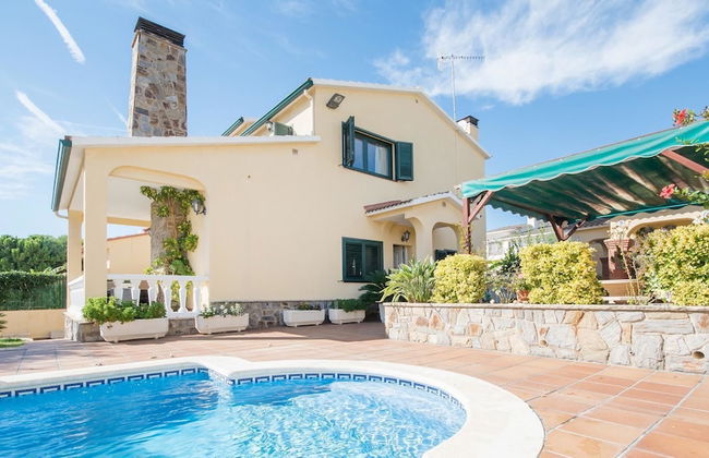 Villa Marinada - Photo 1