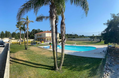 Photo 31 - Charming 4-bed Villa in Quinta do Anjo, Palmela