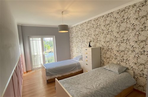 Photo 3 - Charming 4-bed Villa in Quinta do Anjo, Palmela