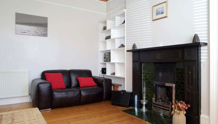 Photo 1 - Central and Spacious 2 Bedroom Flat With Garden