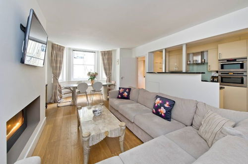 Photo 20 - Fantastic 3 Bed Apartment In Earls Court