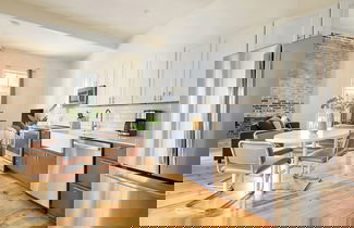 Photo 3 - Sonder by Marriott Bonvoy The Louie Apartments CBD