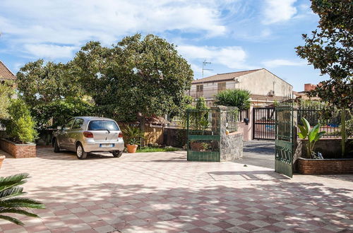 Photo 2 - Sun Kissed Holiday Home in Agnone near Beach