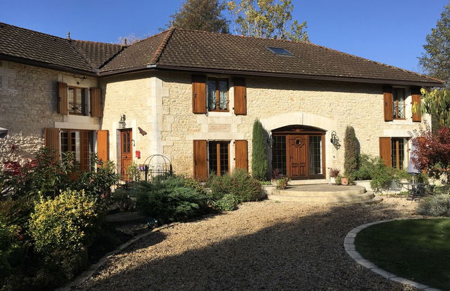 Moulin du Fontcourt Riverside Apartment - Photo 16