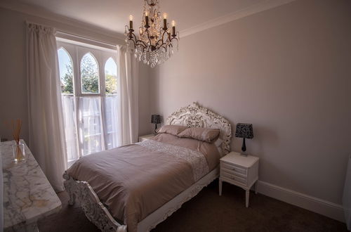 Photo 3 - Elegant Georgian 1 Bed Apartment in Herne Bay