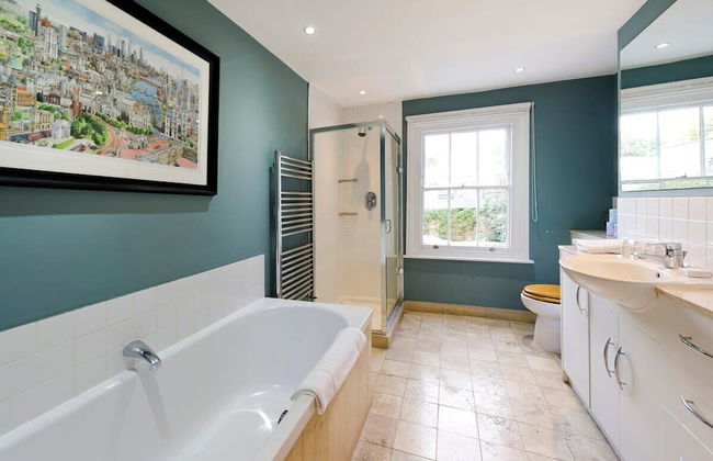 Fulham 4-bed House & Garden Near Tube - Foto 26