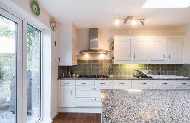Fulham 4-bed House & Garden Near Tube - Foto 8