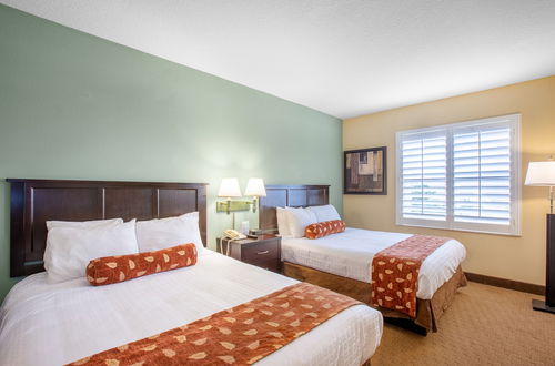 Photo 4 - staySky Suites - I Drive Orlando