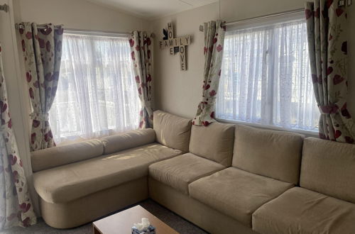 Photo 7 - Stunning 3-bed Caravan in Clacton-on-sea