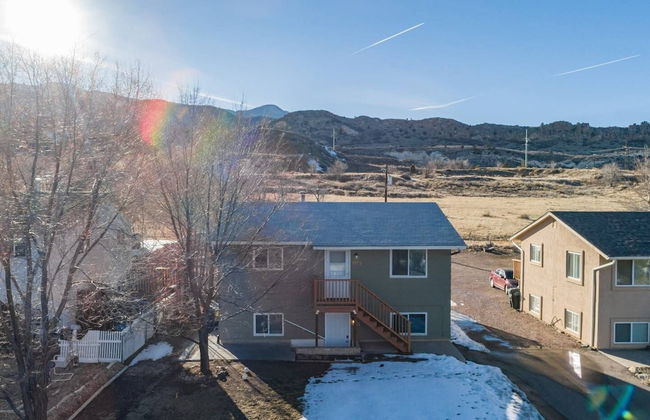 2BR Aptmt Parks Private Deck, Mountain Views! - Foto 36