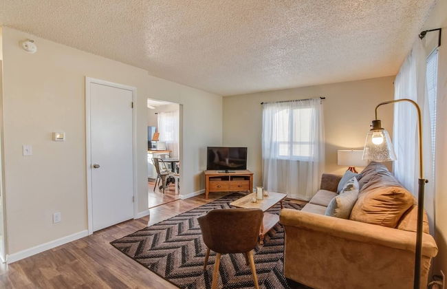 2BR Aptmt Parks Private Deck, Mountain Views! - Foto 15