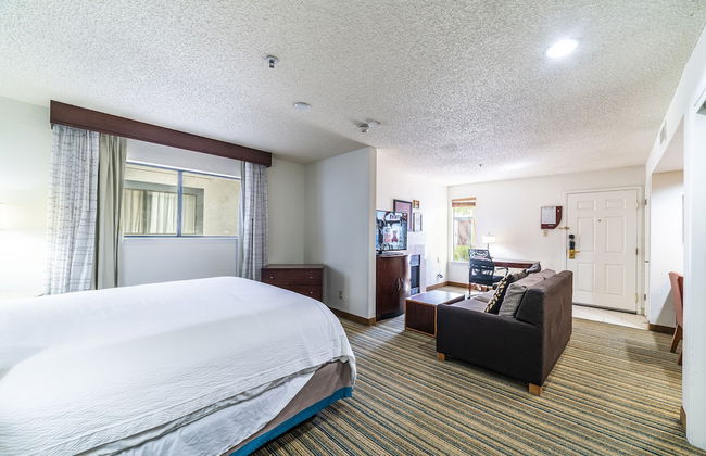 Metro Phoenix Extended Stay - Foto 64