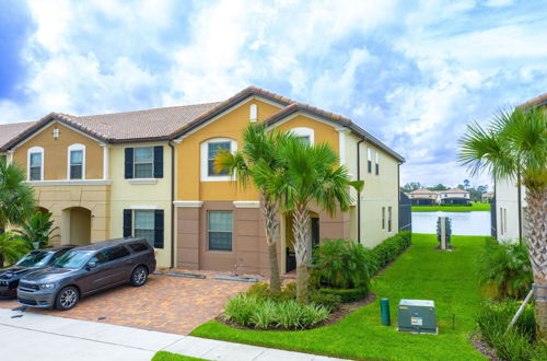 Foto 1 - Amazing New TownHome with Pvt Pool and Access to Clubhouse Close to Disney by RedAwning