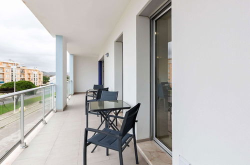 Photo 17 - Beautiful Apartment in Sao Martinho do Porto With Balcony