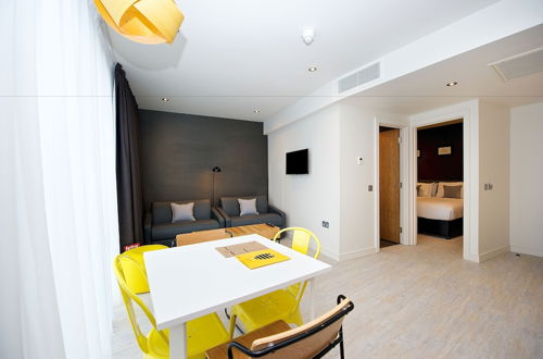 Photo 36 - Staycity Aparthotels, York, Barbican Centre