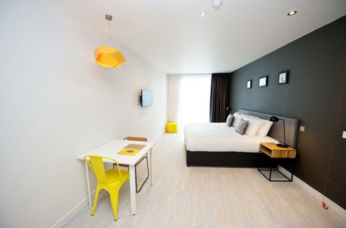 Photo 27 - Staycity Aparthotels, York, Barbican Centre