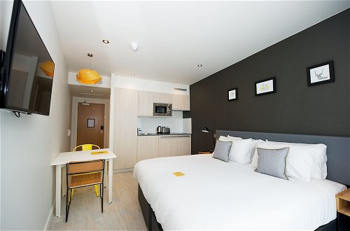 Photo 33 - Staycity Aparthotels, York, Barbican Centre