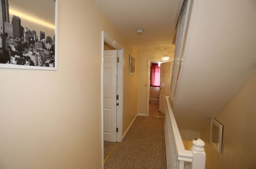 Photo 25 - Beautiful 4 beds Hillview House