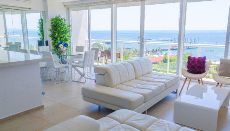 Photo 1 - MARINA Beachfront 2 BDR- Amazing Oceanview