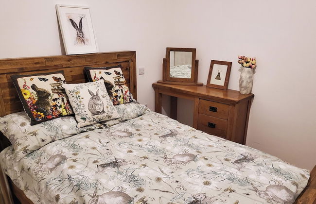 3 Bedroom Cottage - Hot Tub, Garden, Parking - Foto 5