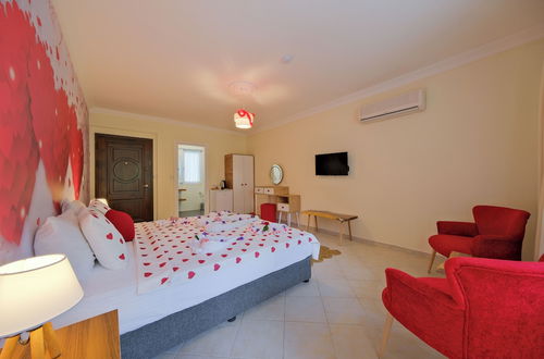 Photo 8 - Larimar Suite Hotel