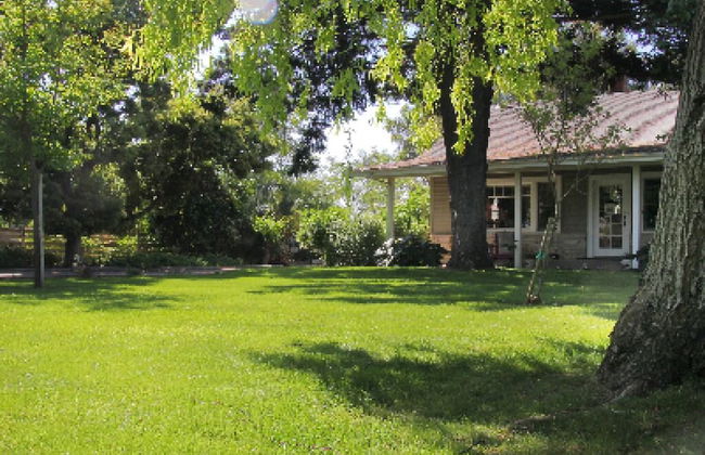 Cottage on Armstrong - Foto 1