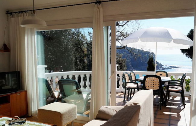 107522 - Apartment in Cala Canyelles - Foto 1