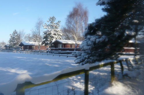 Foto 16 - Cosy Pine Lodge With far Reaching Country Views and Large sun Deck