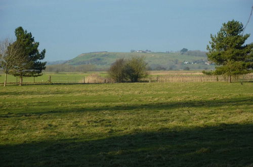 Foto 13 - Cosy Pine Lodge With far Reaching Country Views and Large sun Deck