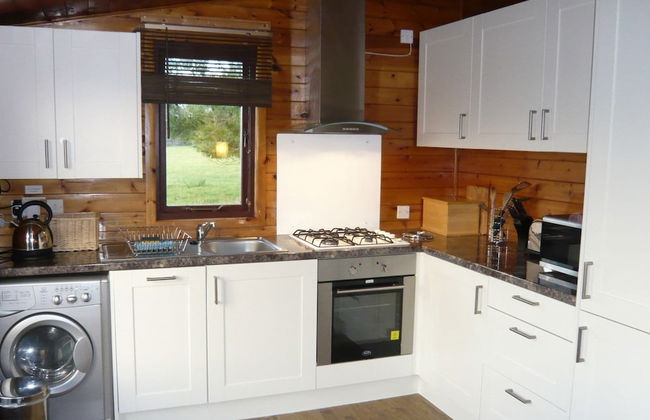 Cosy Pine Lodge With far Reaching Country Views and Large sun Deck - Foto 2