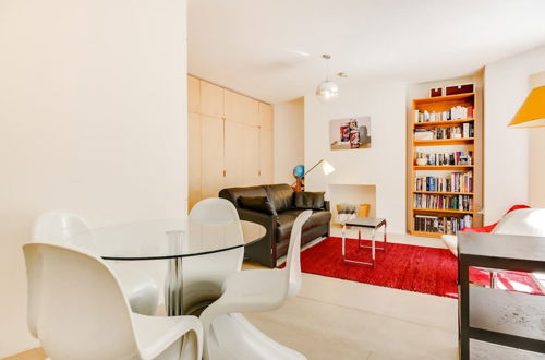 Photo 13 - Stylish, Bright Apartment w/ Private Garden