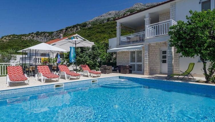 Foto 1 - Holiday Villa Perna with Swimming Pool