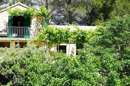 Photo 40 - Tennis court and outdoor pool villa