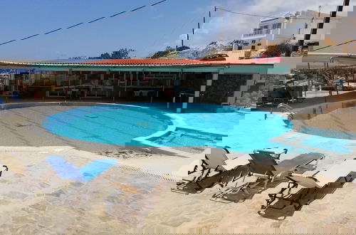 Foto 23 - Creta Suites