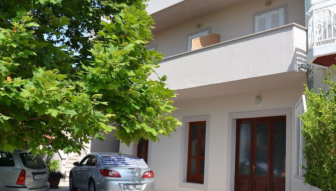 Photo 1 - Apartments Dub Cavtat