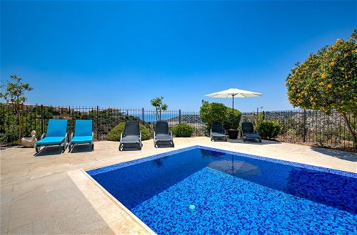 Foto 21 - Stunning 3 bedroom villa 'BZ01' with private pool, stunning views, communal pool and resort facilities, Zephyros Village on Aphrodite Hills Re