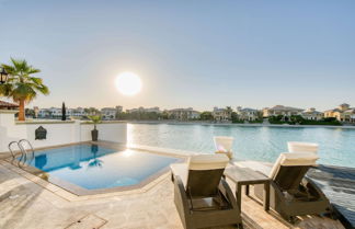 Photo 1 - Maison Privee - Glamourous Beachfront Villa on The Palm w/ Pool