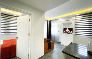 Photo 3 - Platinum Apartments