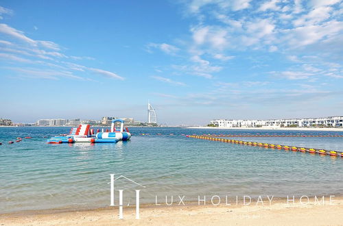 Foto 35 - LUX Holiday Home - Al Nabat 1