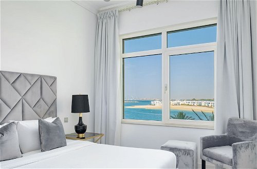 Photo 10 - LUX Holiday Home - Al Nabat 1