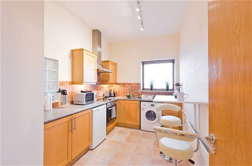 Foto 13 - Stunning 3-bed Apartment in Dublin 1