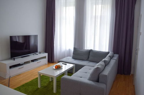 Photo 8 - Modern apartment in Vienna near Danube