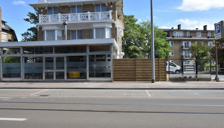 Foto 1 - Former Hotel in the Centre and Near the Beach in Panne