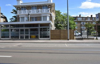 Foto 1 - Former Hotel in the Centre and Near the Beach in Panne